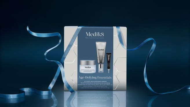 Thérapie Clinic’s festive glow-up guide is here and it’s good